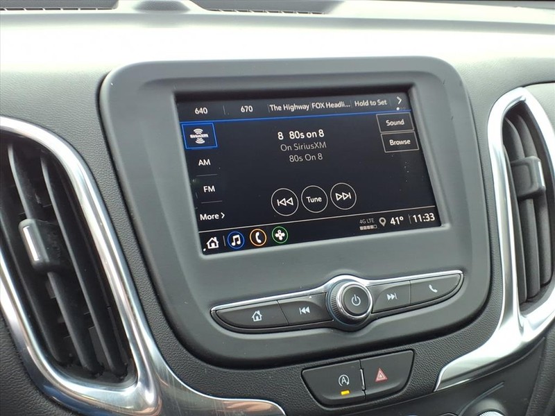 Chevrolet Equinox Vehicle Full-screen Gallery Image 12