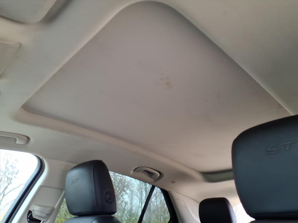 Buick Envision Vehicle Full-screen Gallery Image 22