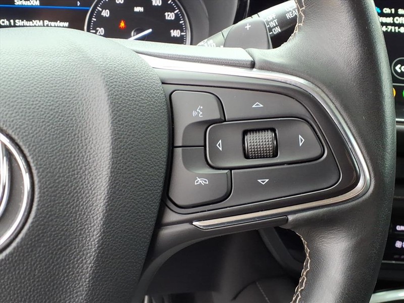 Buick Envision Vehicle Full-screen Gallery Image 18