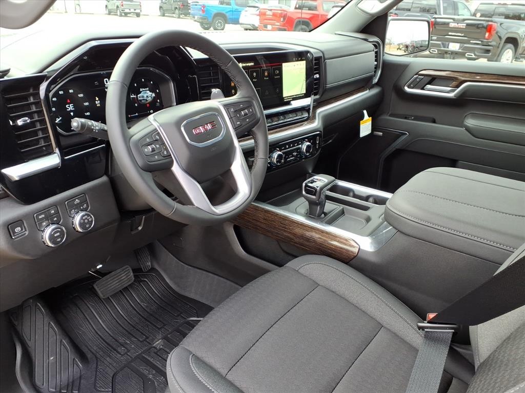 GMC Sierra 1500 Vehicle Full-screen Gallery Image 17
