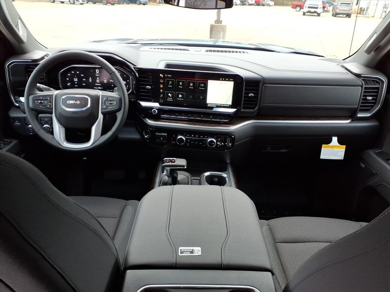 GMC Sierra 1500 Vehicle Full-screen Gallery Image 4