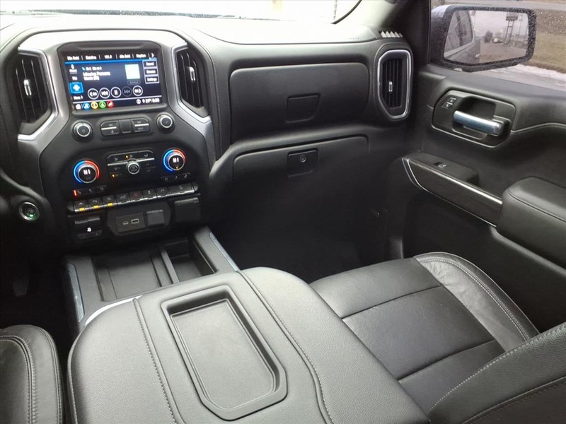 Chevrolet Silverado 1500 Vehicle Full-screen Gallery Image 10