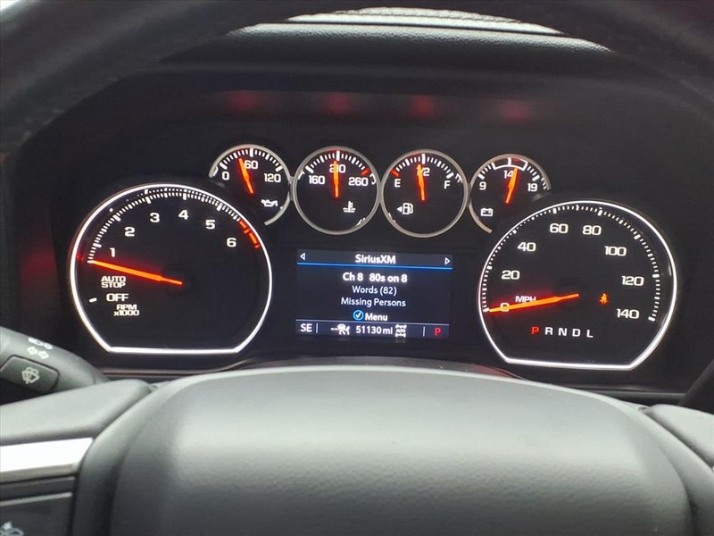 Chevrolet Silverado 1500 Vehicle Full-screen Gallery Image 17