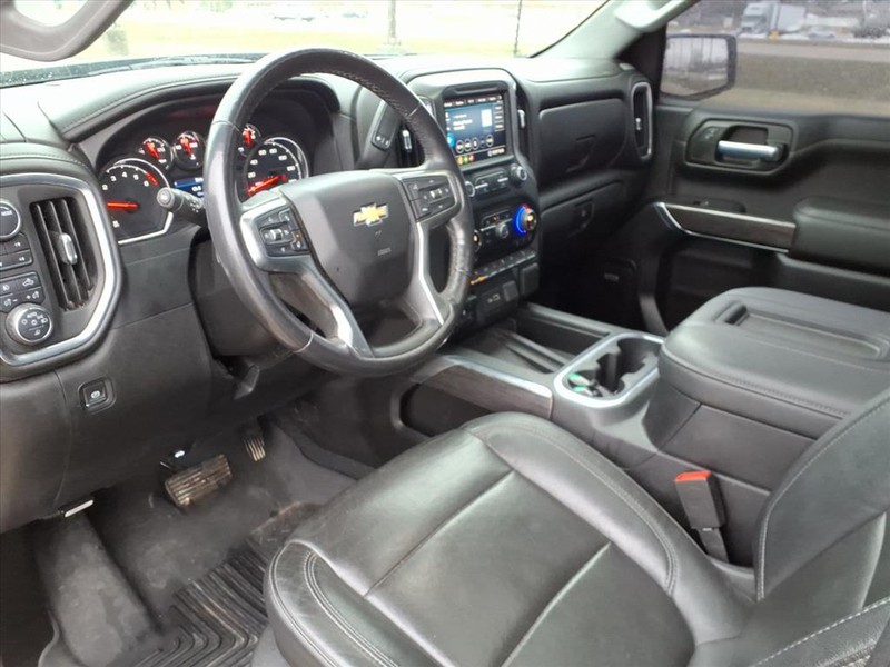 Chevrolet Silverado 1500 Vehicle Full-screen Gallery Image 20