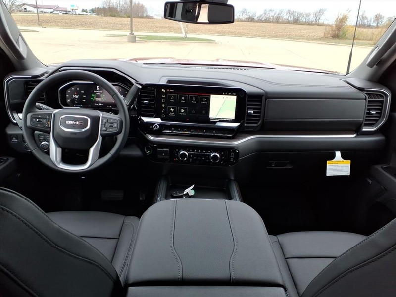 GMC Sierra 2500HD Vehicle Full-screen Gallery Image 4