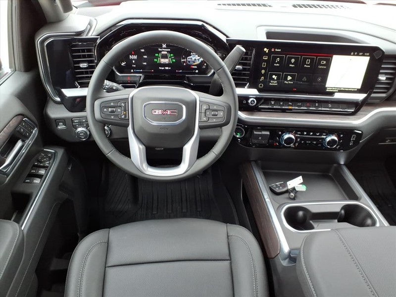 GMC Sierra 2500HD Vehicle Full-screen Gallery Image 5