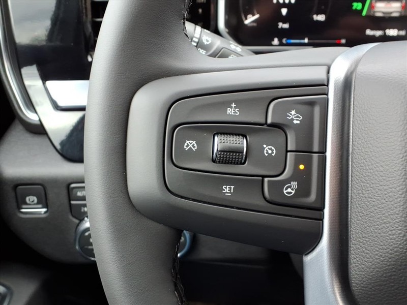 GMC Sierra 2500HD Vehicle Full-screen Gallery Image 11