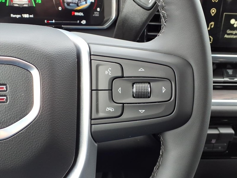 GMC Sierra 2500HD Vehicle Full-screen Gallery Image 12