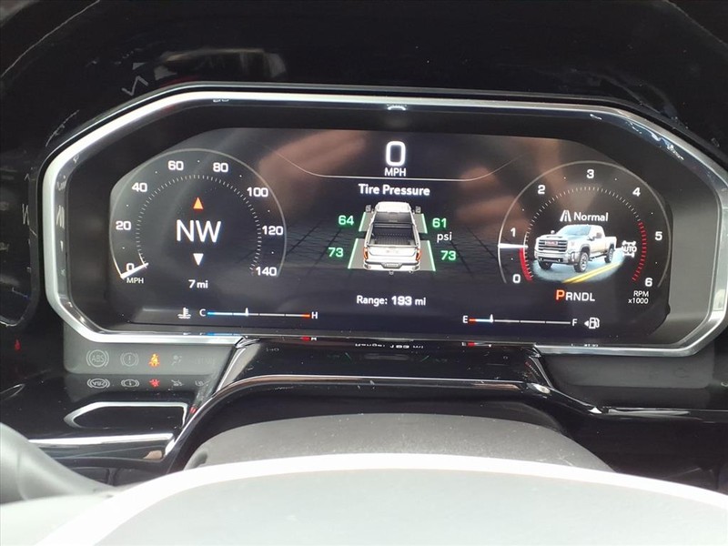 GMC Sierra 2500HD Vehicle Full-screen Gallery Image 13