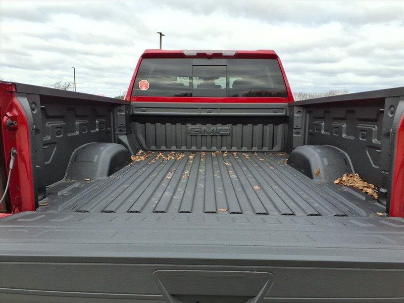 GMC Sierra 2500HD Vehicle Full-screen Gallery Image 18