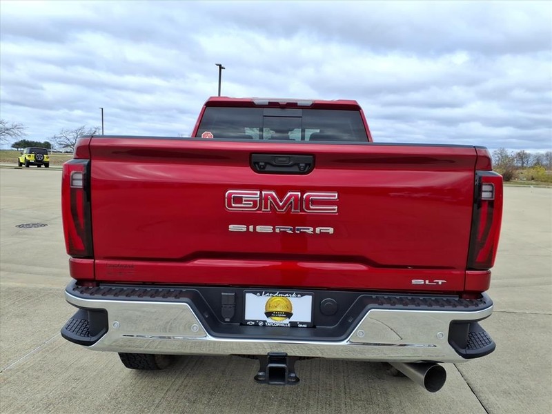 GMC Sierra 2500HD Vehicle Full-screen Gallery Image 19