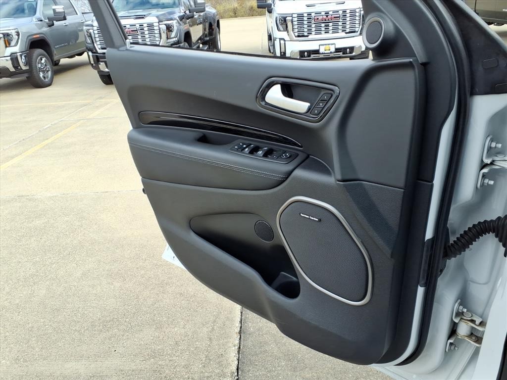 Dodge Durango Vehicle Full-screen Gallery Image 19