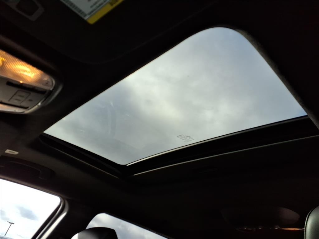 Dodge Durango Vehicle Full-screen Gallery Image 21