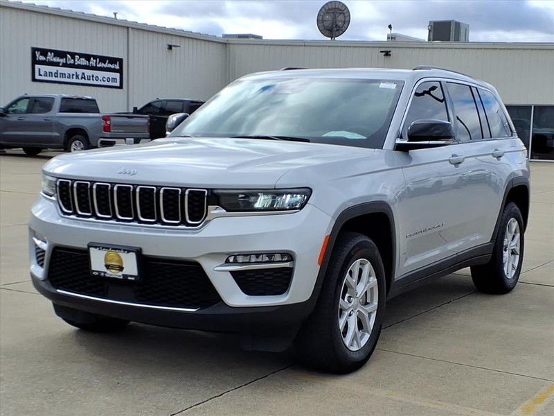 Jeep Grand Cherokee Vehicle Full-screen Gallery Image 2