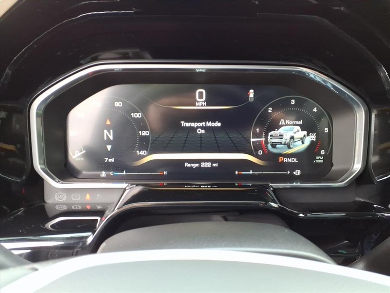 GMC Sierra 2500HD Vehicle Full-screen Gallery Image 13