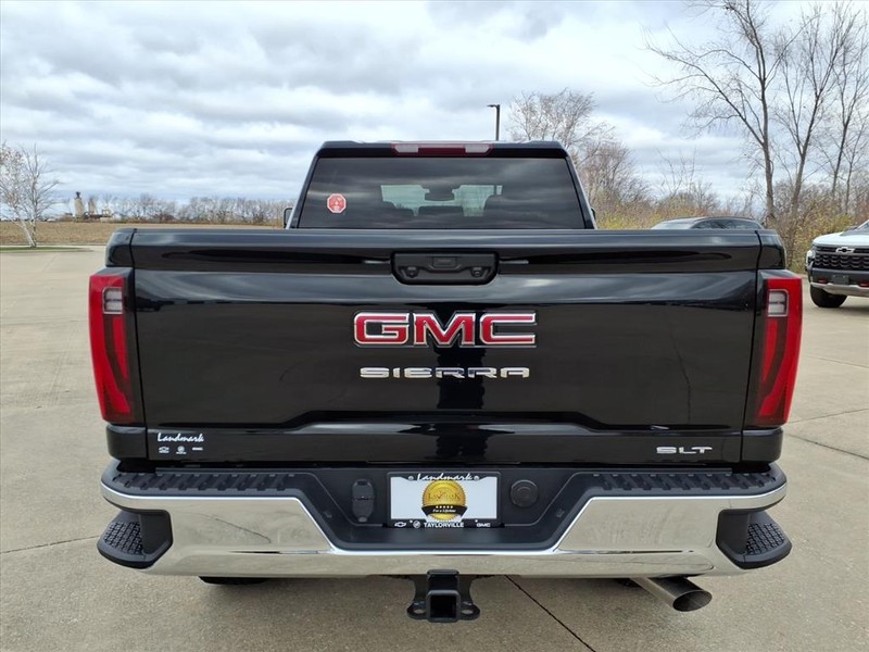GMC Sierra 2500HD Vehicle Full-screen Gallery Image 19