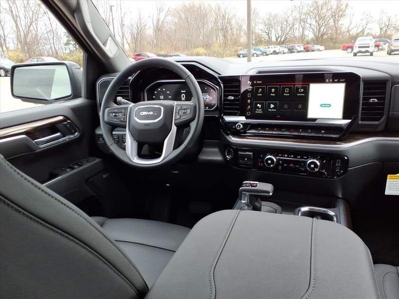 GMC Sierra 1500 Vehicle Full-screen Gallery Image 7