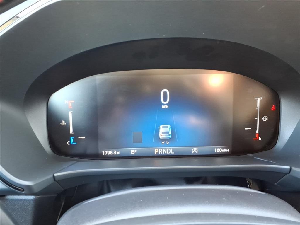 Ford Escape Vehicle Full-screen Gallery Image 19