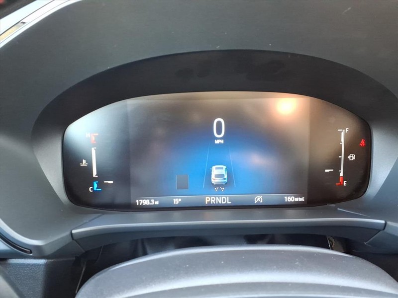 Ford Escape Vehicle Full-screen Gallery Image 19