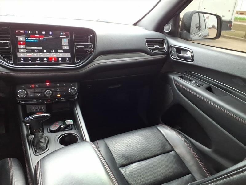 Dodge Durango Vehicle Full-screen Gallery Image 10
