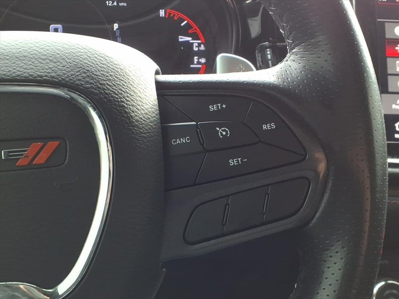 Dodge Durango Vehicle Full-screen Gallery Image 17