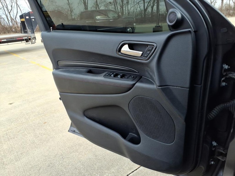 Dodge Durango Vehicle Full-screen Gallery Image 19