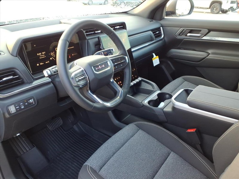 GMC Terrain Vehicle Full-screen Gallery Image 15