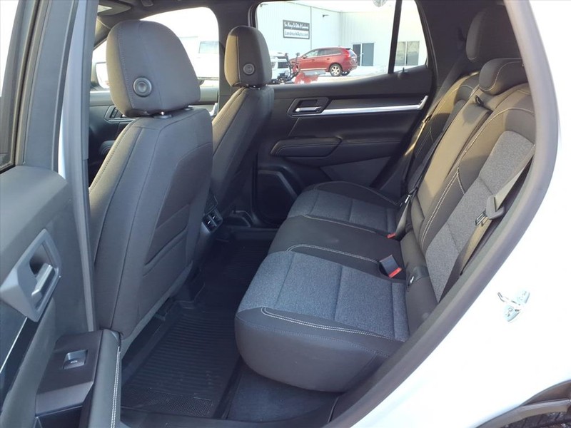 GMC Terrain Vehicle Full-screen Gallery Image 16