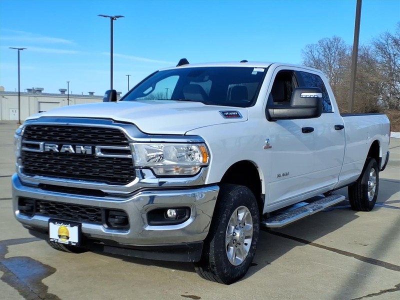 Ram 3500 Vehicle Full-screen Gallery Image 2