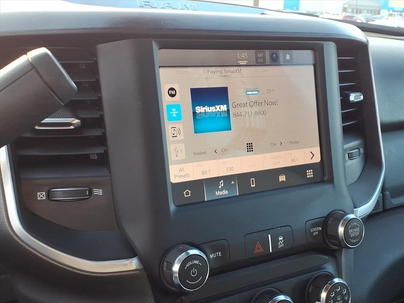 Ram 3500 Vehicle Full-screen Gallery Image 12