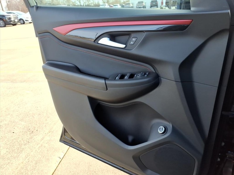 Chevrolet Trailblazer Vehicle Full-screen Gallery Image 15