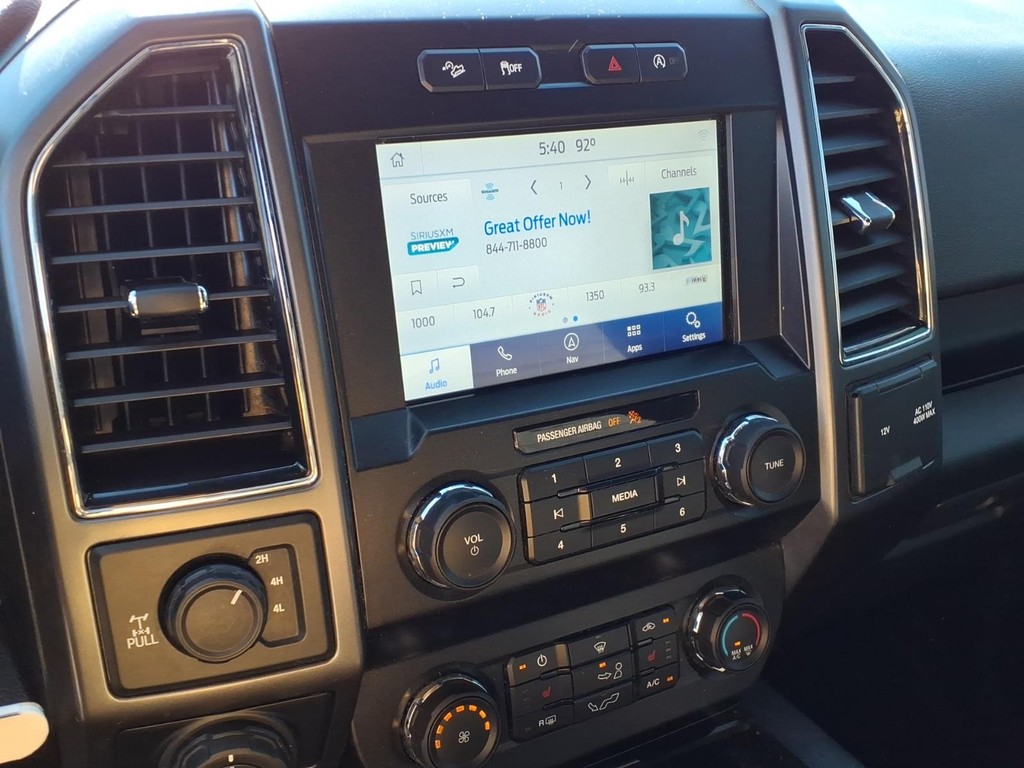 Ford F-150 Vehicle Full-screen Gallery Image 8