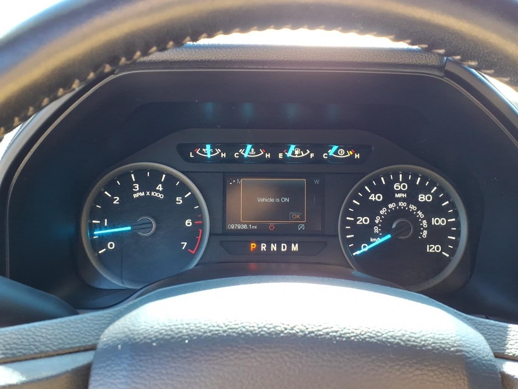 Ford F-150 Vehicle Full-screen Gallery Image 13