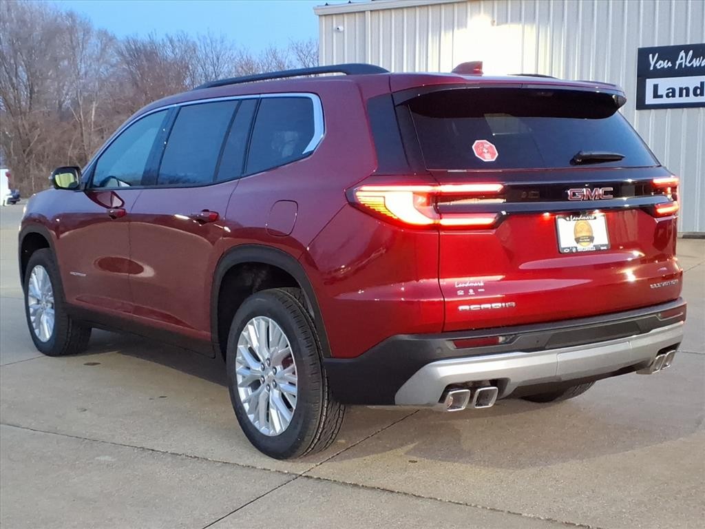 GMC Acadia Vehicle Full-screen Gallery Image 3