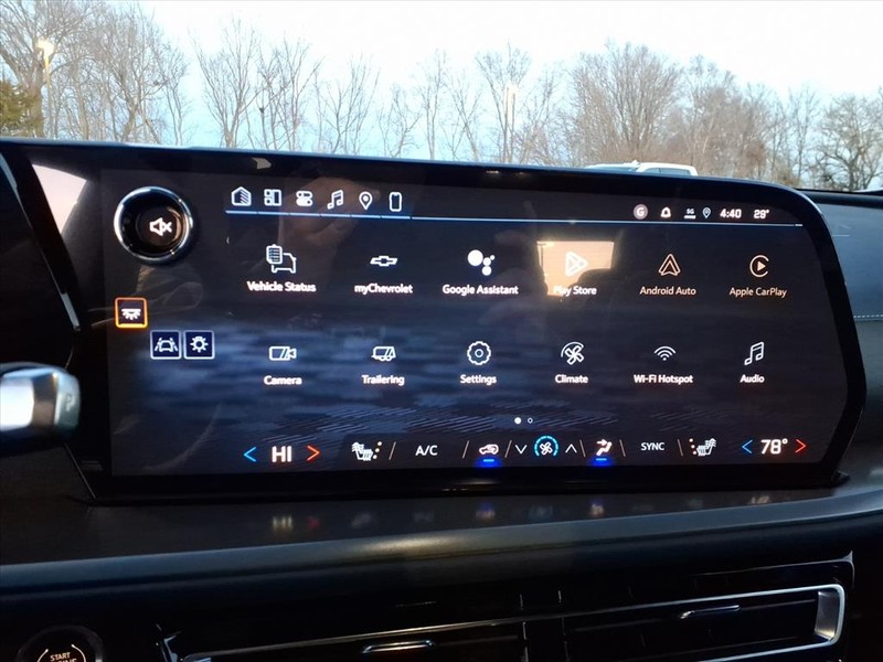 Chevrolet Traverse Vehicle Full-screen Gallery Image 8