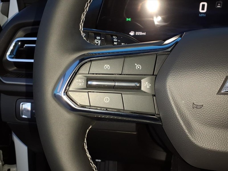 Chevrolet Traverse Vehicle Full-screen Gallery Image 11