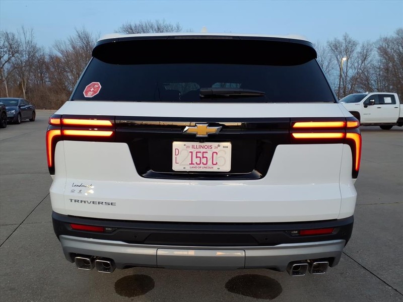 Chevrolet Traverse Vehicle Full-screen Gallery Image 19