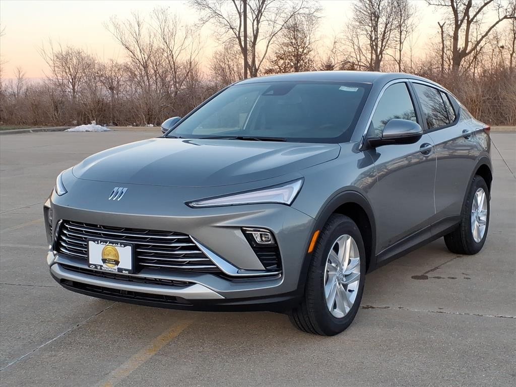 Buick Envista Vehicle Full-screen Gallery Image 2