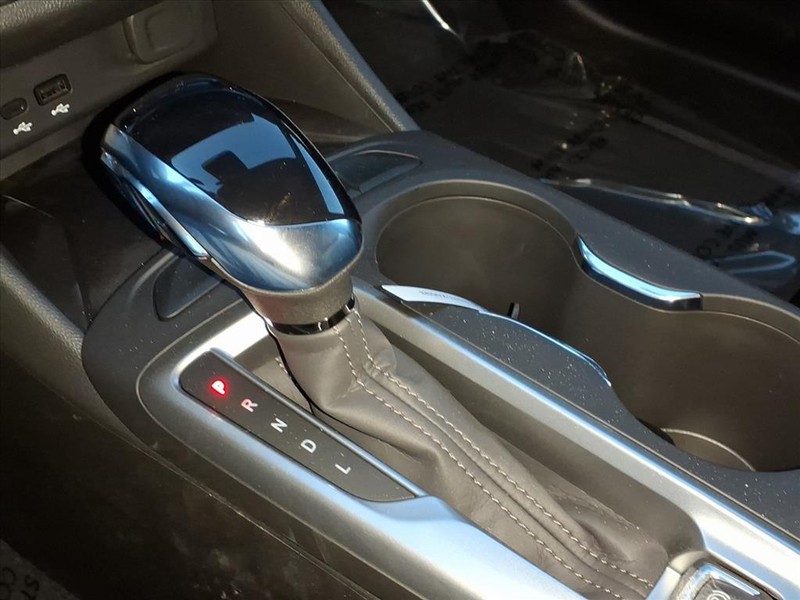 Buick Envista Vehicle Full-screen Gallery Image 11