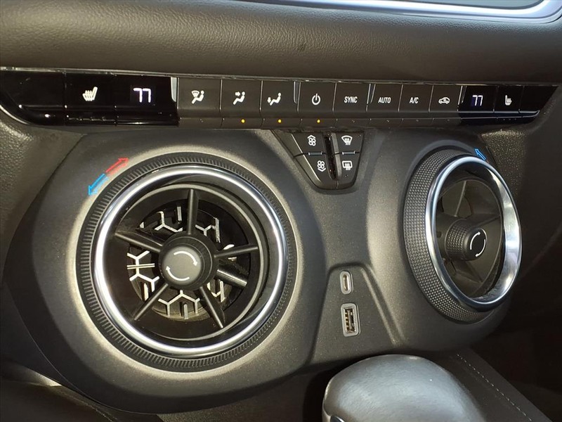 Chevrolet Blazer Vehicle Full-screen Gallery Image 14