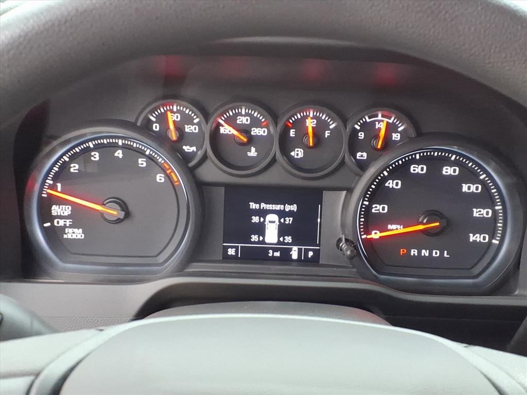 GMC Sierra 1500 Vehicle Full-screen Gallery Image 8