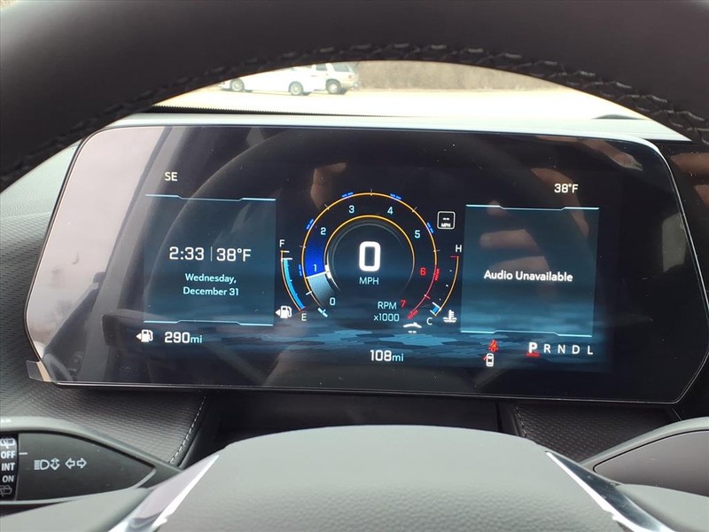 Chevrolet Equinox Vehicle Full-screen Gallery Image 13