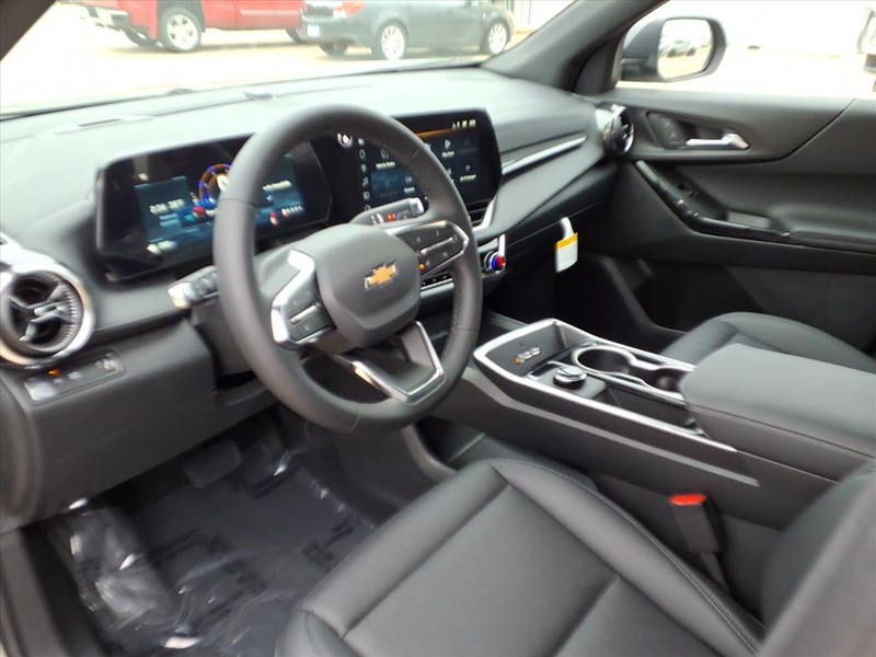 Chevrolet Equinox Vehicle Full-screen Gallery Image 15