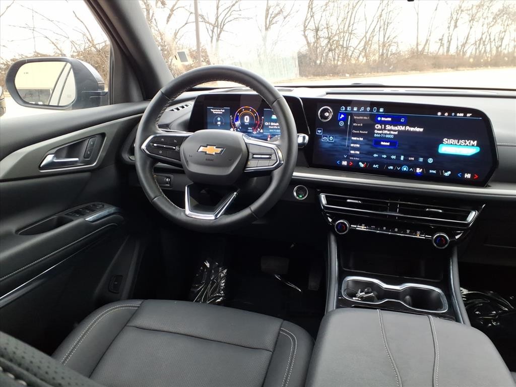 Chevrolet Traverse Vehicle Full-screen Gallery Image 11