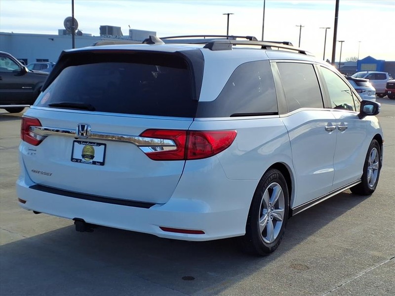 Honda Odyssey Vehicle Full-screen Gallery Image 4