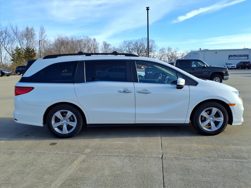 Honda Odyssey Vehicle Full-screen Gallery Image 5