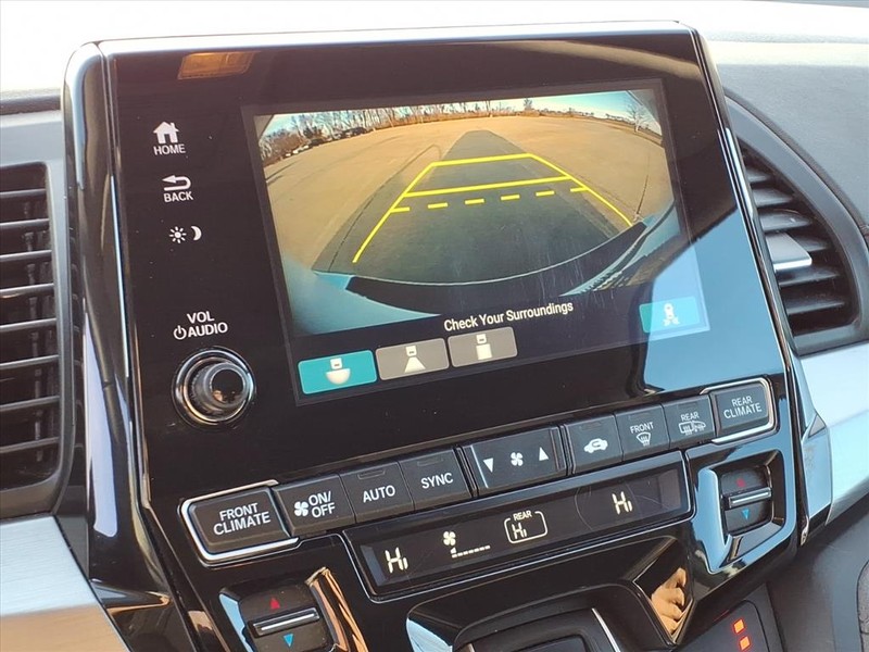 Honda Odyssey Vehicle Full-screen Gallery Image 9