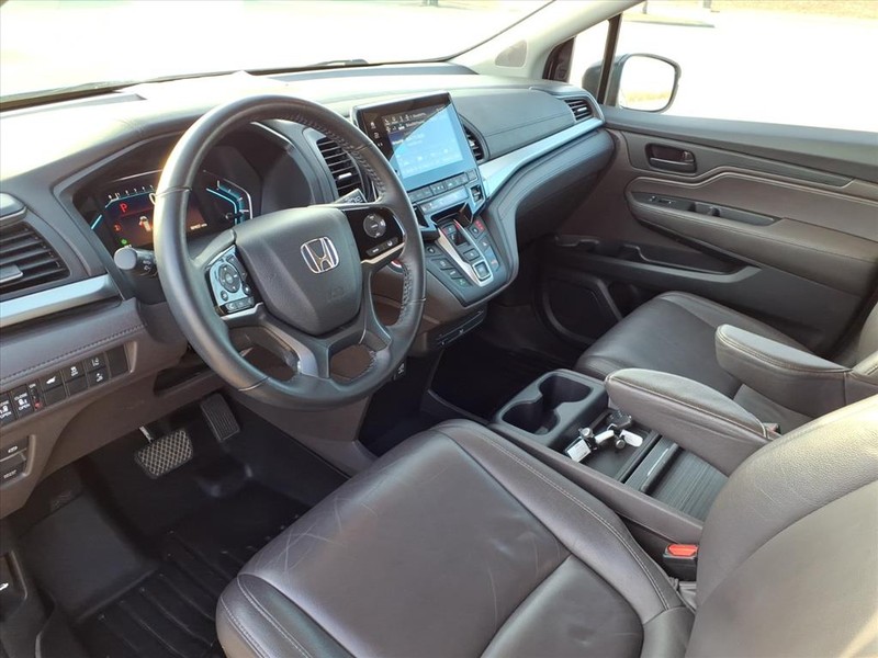 Honda Odyssey Vehicle Full-screen Gallery Image 16