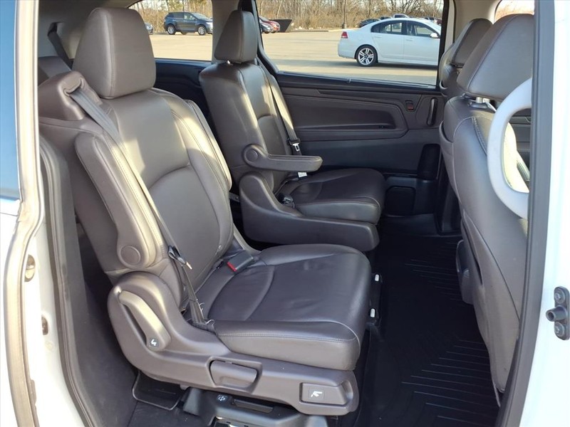 Honda Odyssey Vehicle Full-screen Gallery Image 17