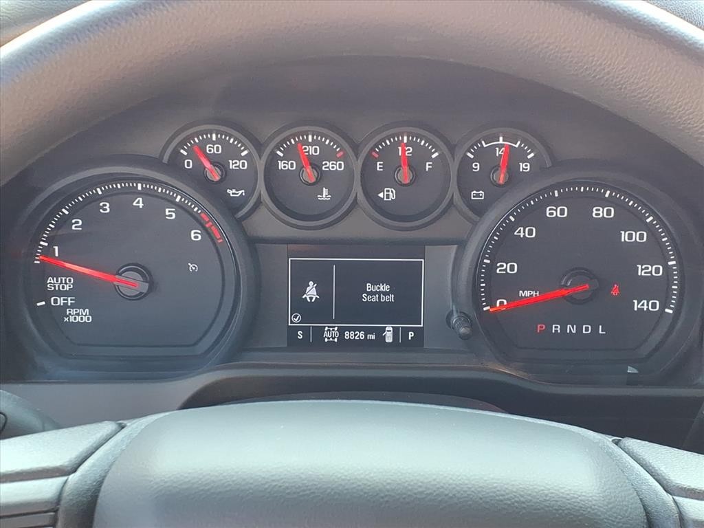 Chevrolet Silverado 1500 Vehicle Full-screen Gallery Image 16